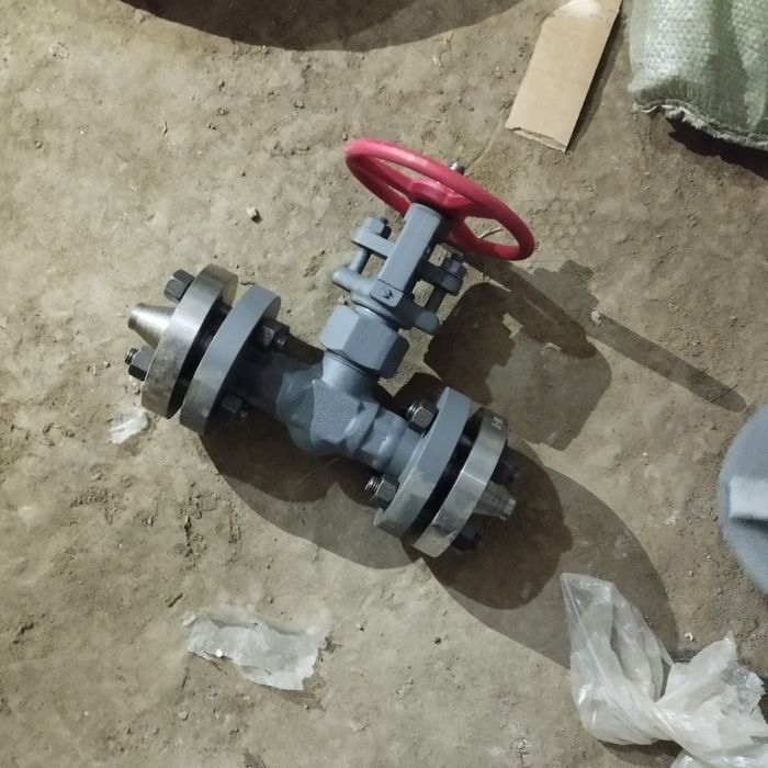 Задвишка стальная