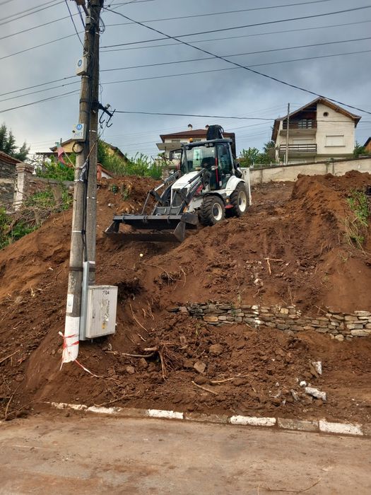 Услуга с Комбиниран багер, мини багер, бобкат и самосвал