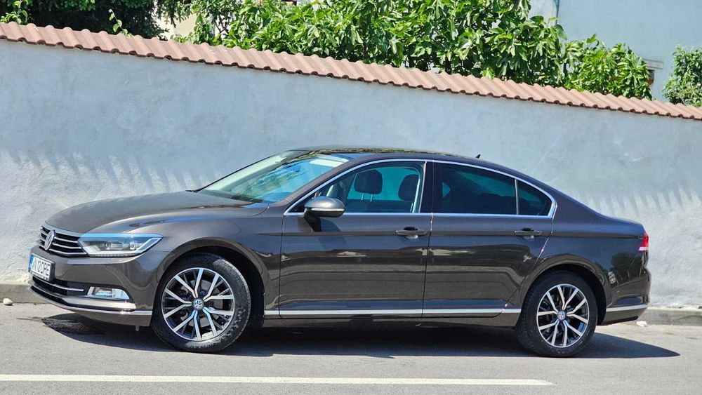 VW Passat Highline 2016 2.0TDI 190cp DSG / Distronic LINE SIDE Matrix Ventilatie / TOP