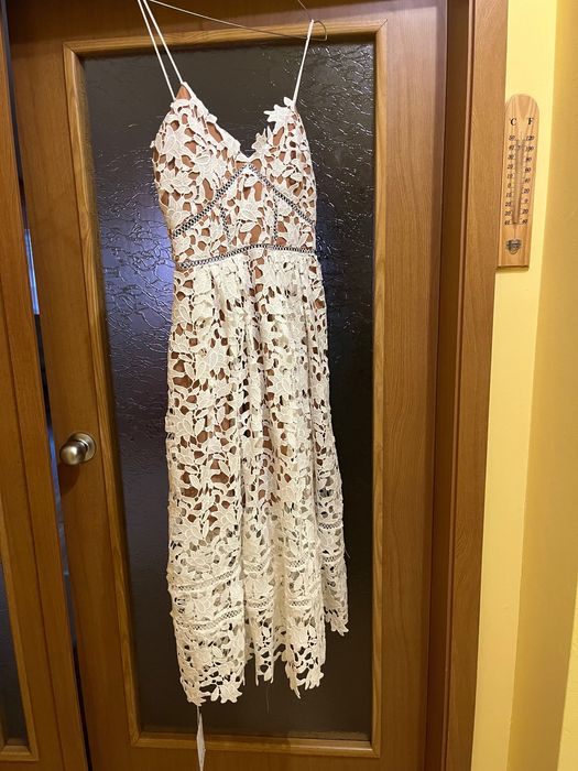 Бяла рокля Azalea Self Portrait