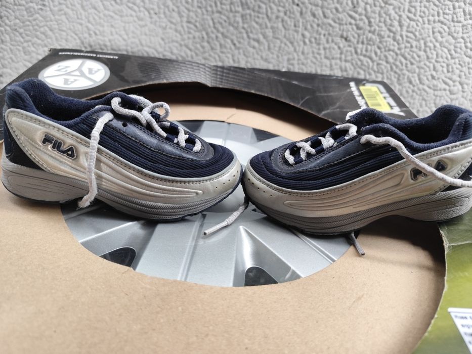 Vând adidași copii