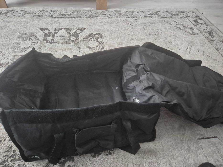 Geanta termoizolanta pt catering + placa de incalzire alimentare auto