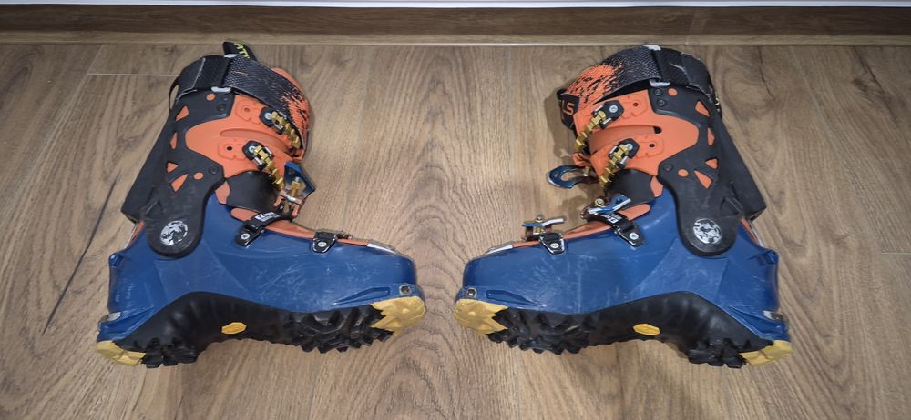 Clapari Tura - LaSportiva Synchro, Marime 41,5-42