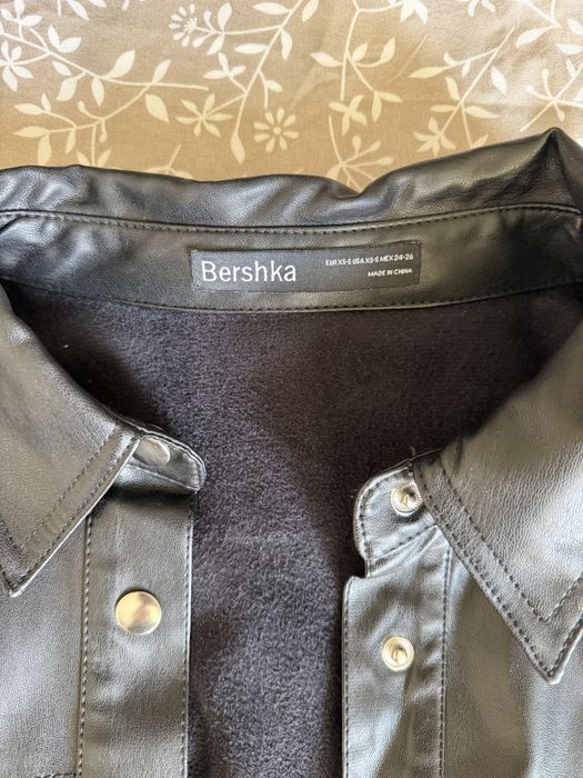 Връхна кожена риза - bershka