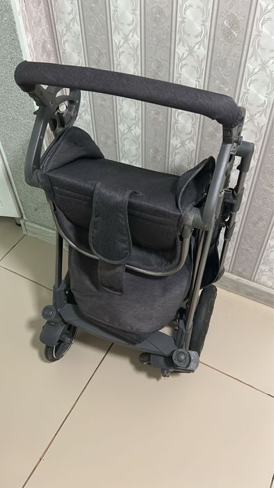 Продаю детскую коляску