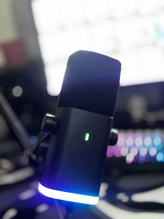 Vând microfon FIFINE AM8T – ideal gaming / streaming / podcast