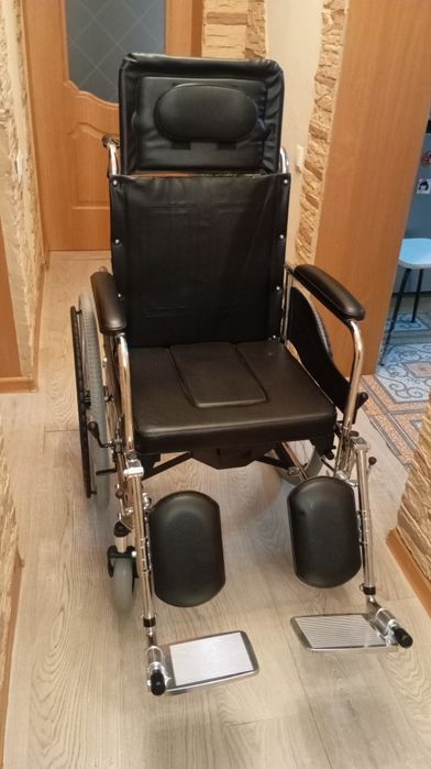 инвалидная коляска