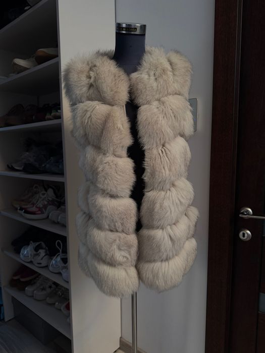 Vestă din blană naturală de vulpe