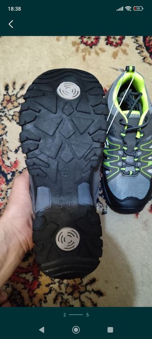 Продам кросовки летний вариант