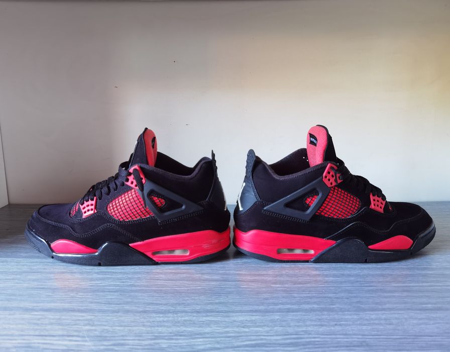 Jordan 4 red thunder