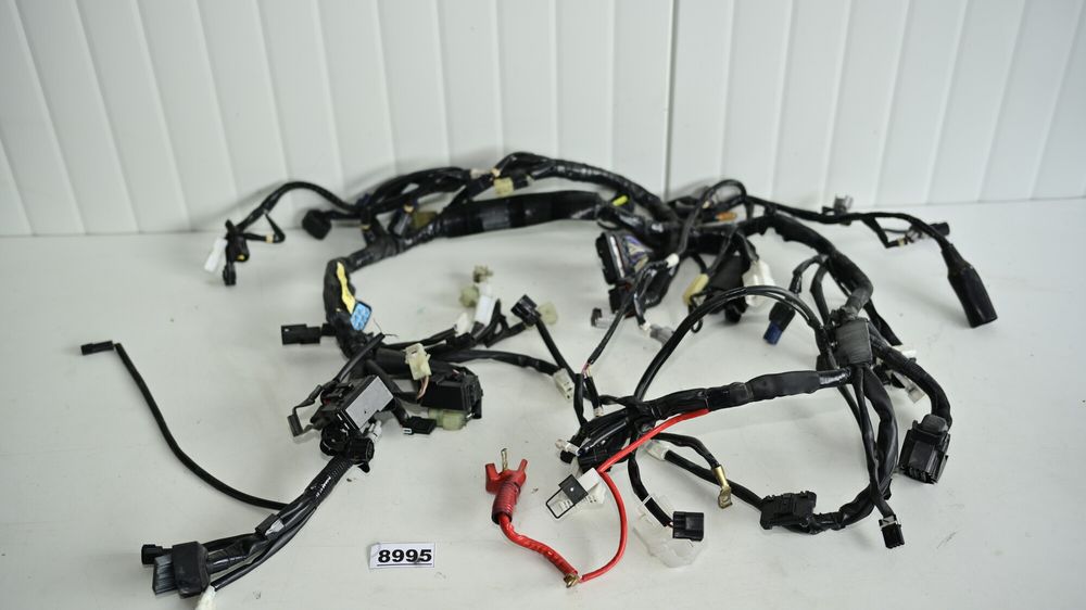 Yamaha YZF R1M  2015 2019 Instalatie electrica