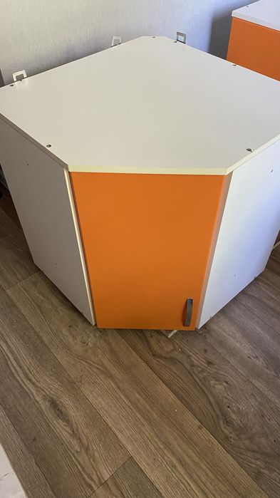 Шкафчик для кухни угловой навесной