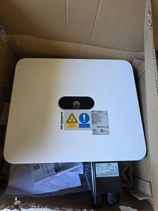 Invertor Fotovoltaic Huawei SUN2000-12KTL-M5 12kW trifazat