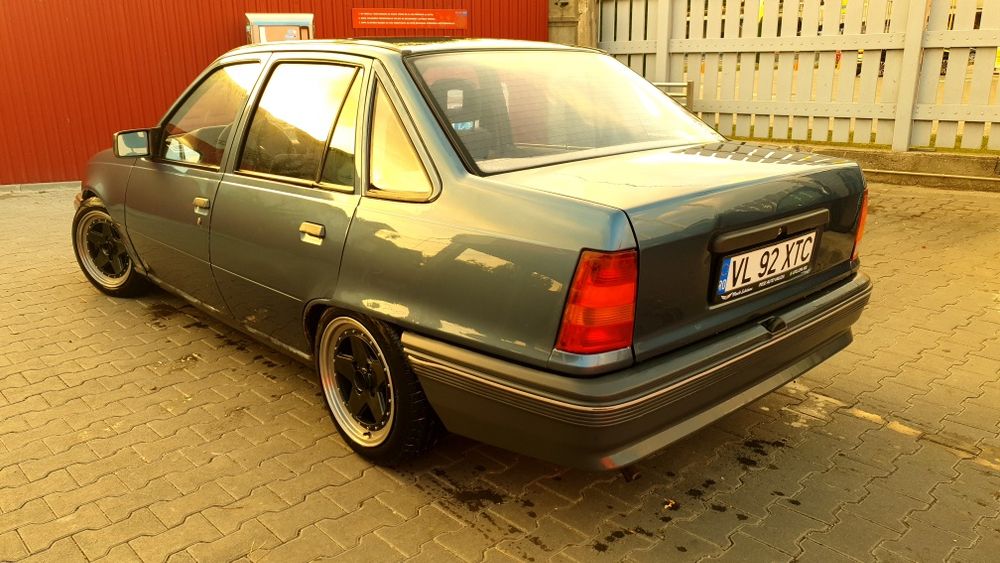 OPEL Kadett 1989 — imagine 2