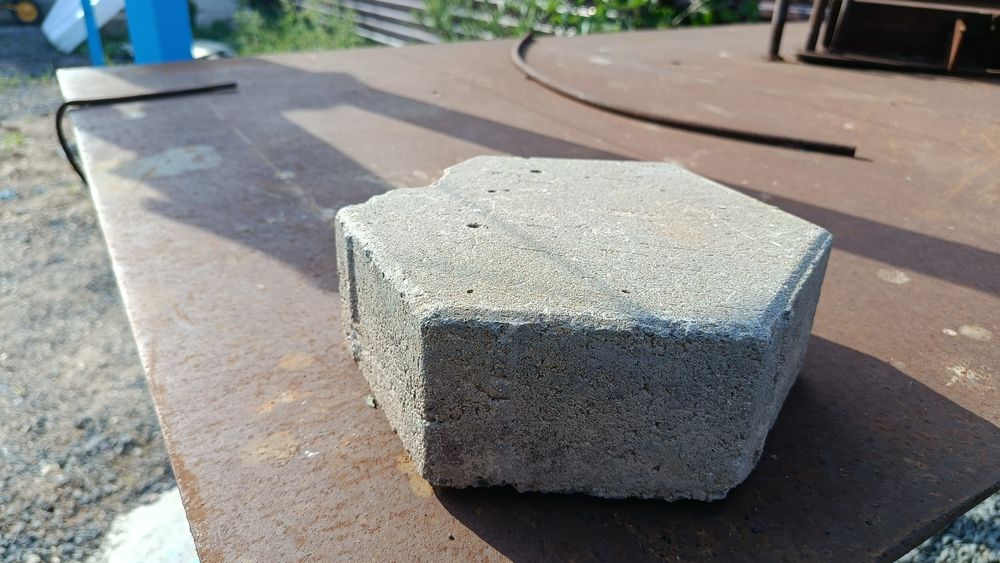 Продам б/у брусчатку