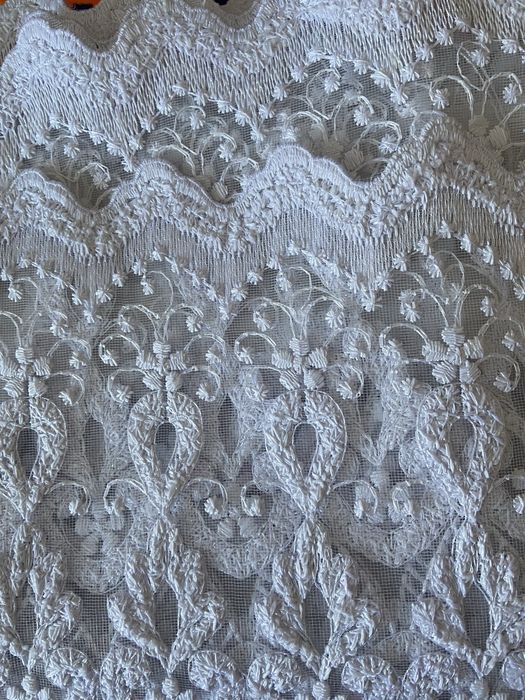 Продам шторы- тюль .