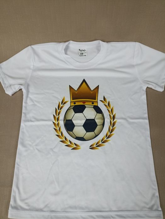 Футболки новые продам