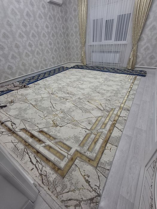 Новый кілем жап- жаңа.