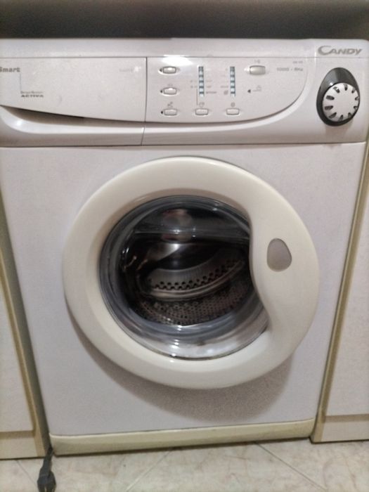 Пералня Канди тесен модел