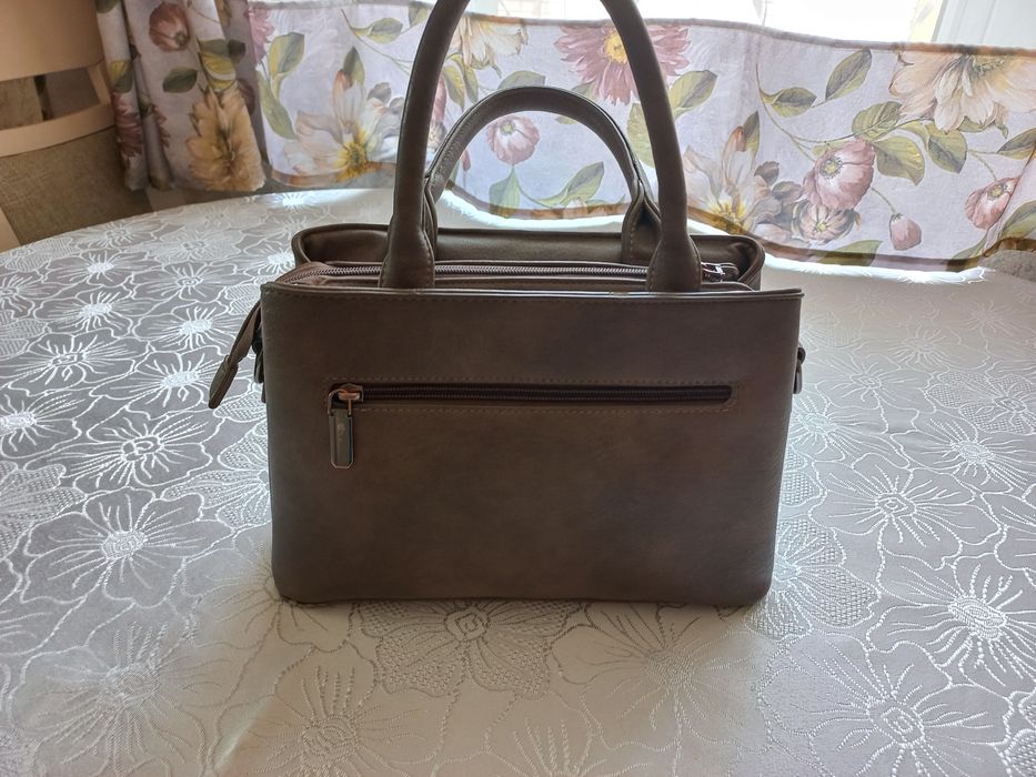 Продам женскую сумку