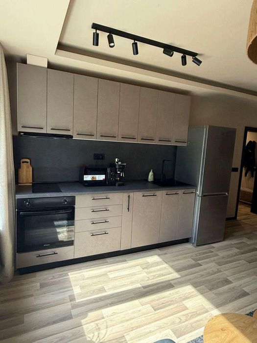 Тристаен апартамент в ж.к. Хиподрума.