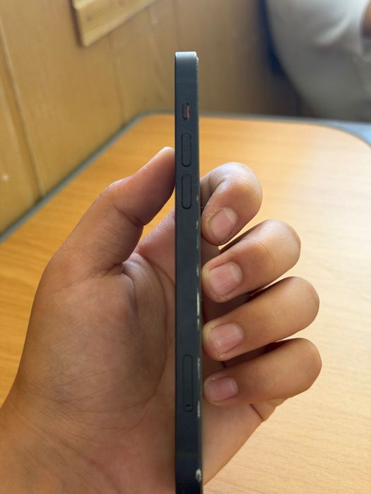 Vand Iphone 12 impecabil