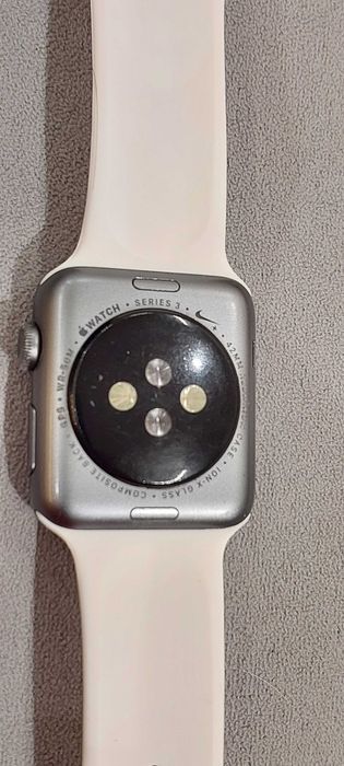 Apple watch series 3. Состояние хорошее. Б/у