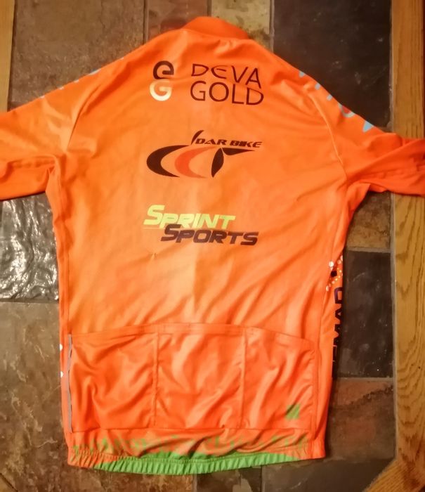 Costum ciclism profesional