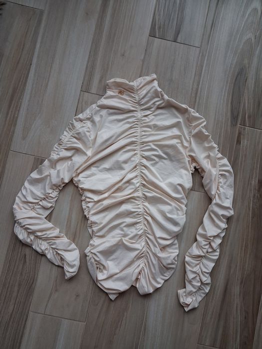 Бежова блуза Alessa XS
