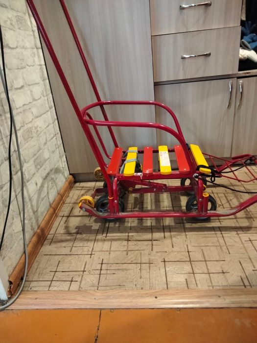 Продам сани звоните, не пишите