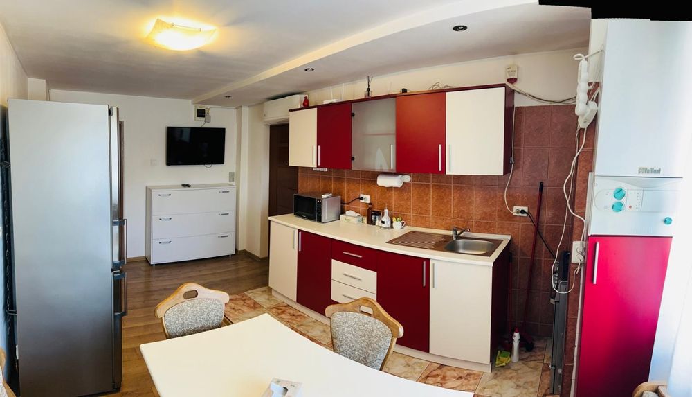 Inchiriez apartament 3 camere, 90 mp, ultracentral, str.Rahovei