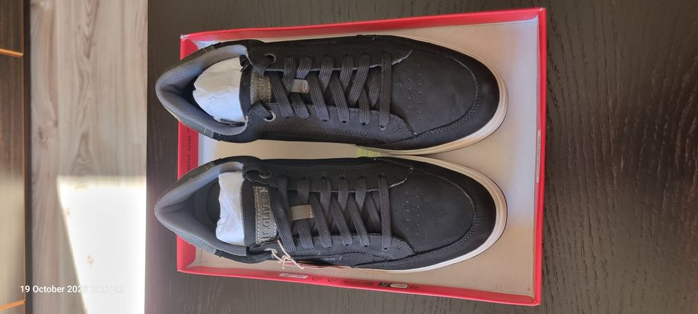 Сникърси S'Oliver 43 черни мъжки нови