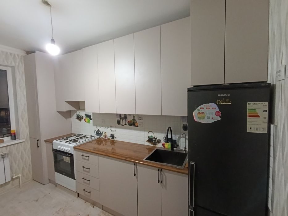 Кухонная мебель .