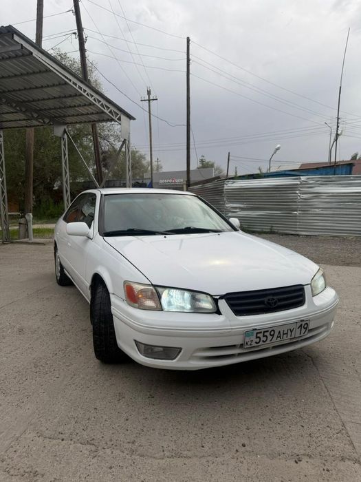 Продам toyota camry 25