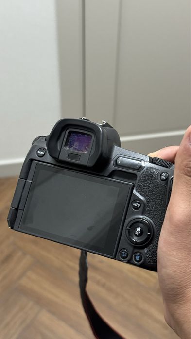 Продам canon eos R body