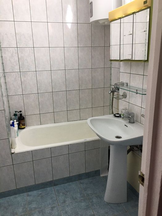 Apartament de vanzare 3 camere LIPOVA