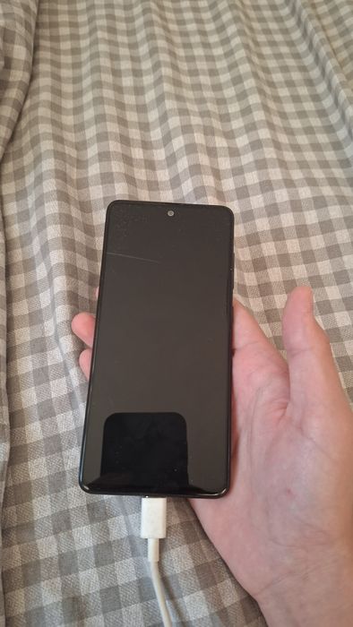 Обменяю a51 и s 7 edge samsung