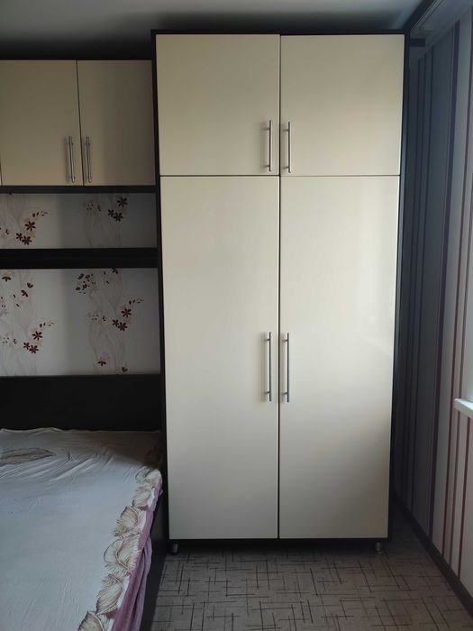 Продам спальный гарнитур б/у