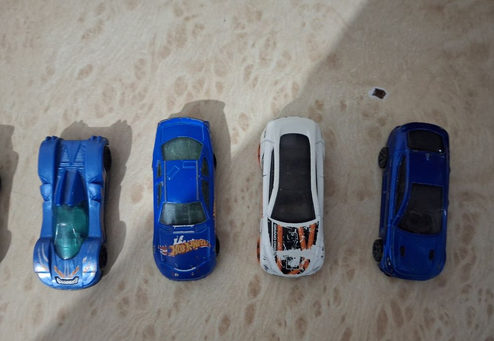 Продам,обменяю Hot wheels/Хот вилс