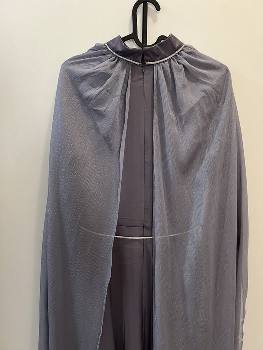 Платья вечерние продам