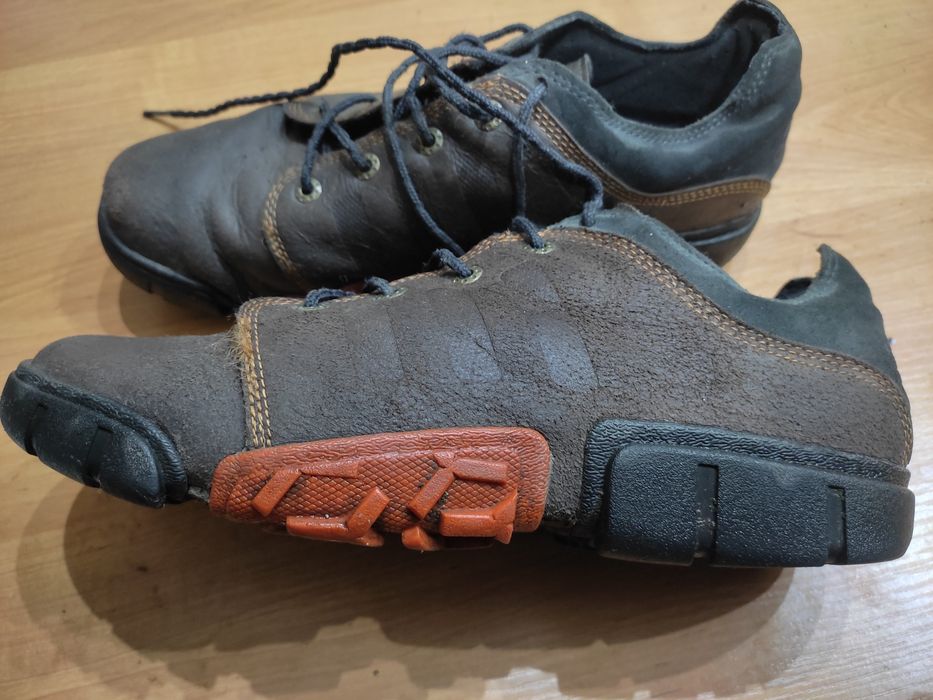 Ботинки кроссовки Adidas