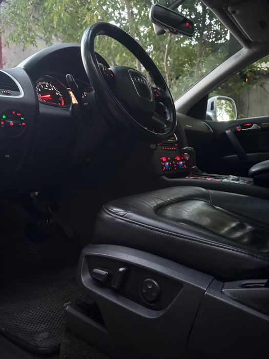 Ауди Q7 3.6 quattro
