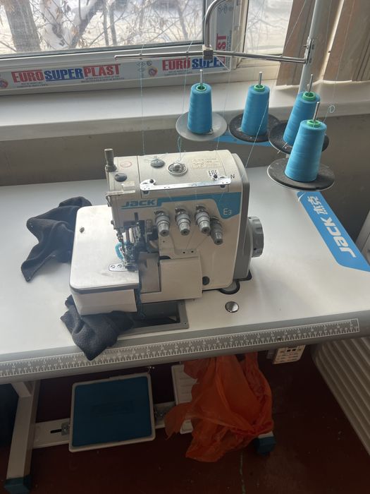 Оверлог Jack E3, 5-ниточные