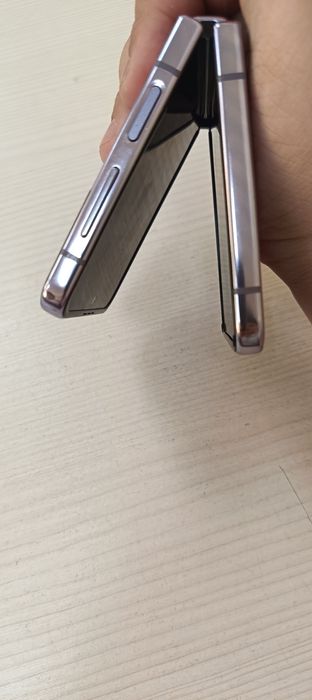 Samsung Z flip 4