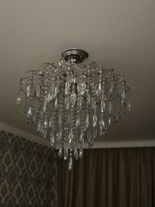 Продам разные люстры