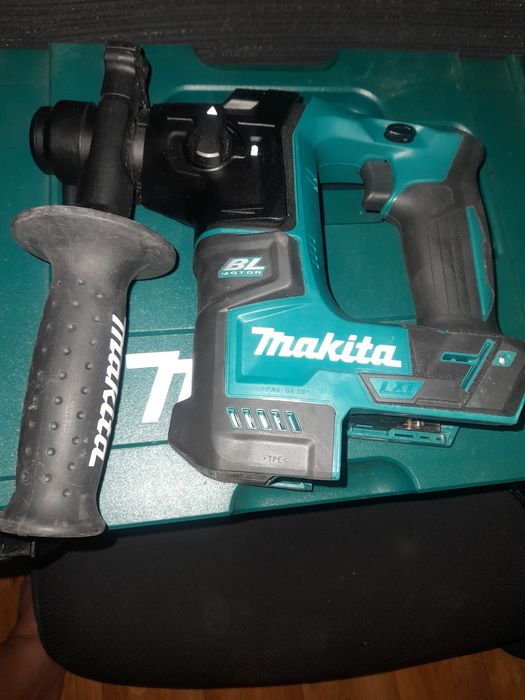 Corp Makita DMR171RAJ