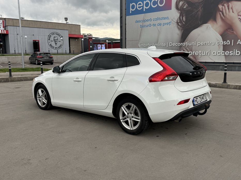 Volvo V40 • An 2014 • 2.0 Diesel 190cp • Camera marsarier •