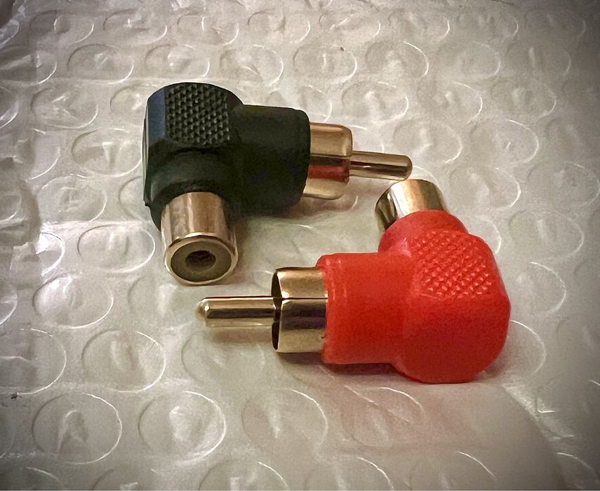 Переходник-уголок RCA на RCA