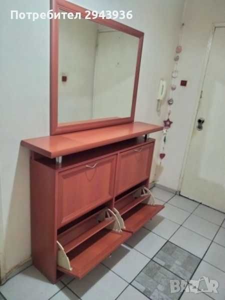 Шкаф за обувки с огледало