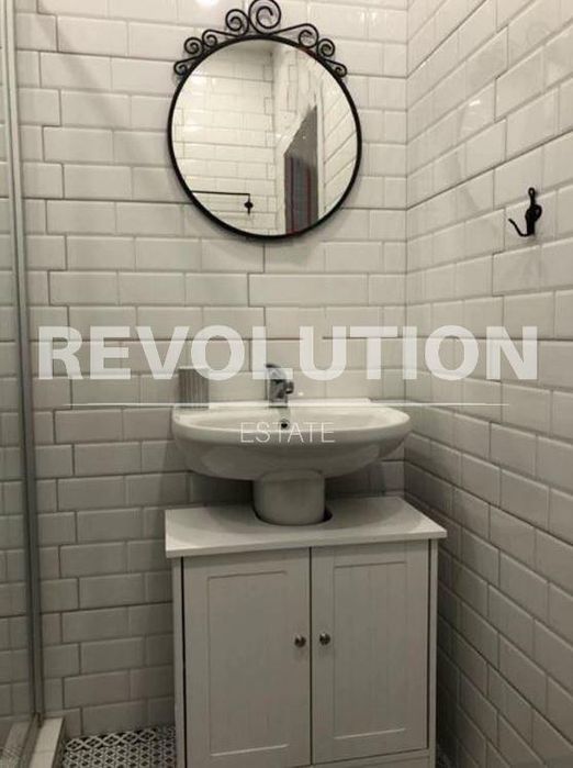 Дава се под наем Двустаен апартамент в Варна, Бриз - 70 кв.м за 750 € - Снимка #9